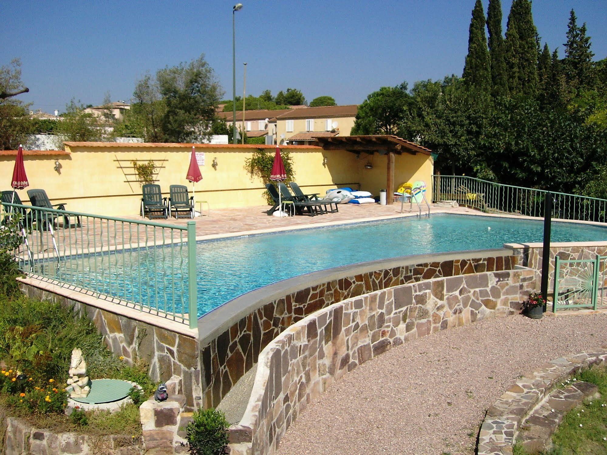Bed & Breakfast Mas Aurélia Fréjus